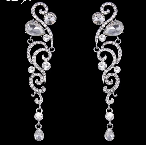 Crystal Drop Earrings, Silver Bridal Earrings Prom Earrings - Picture 4 of 4